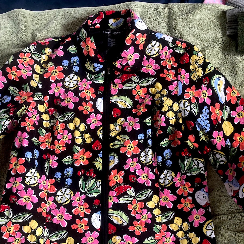Vintage womens  floral quilted jacket
